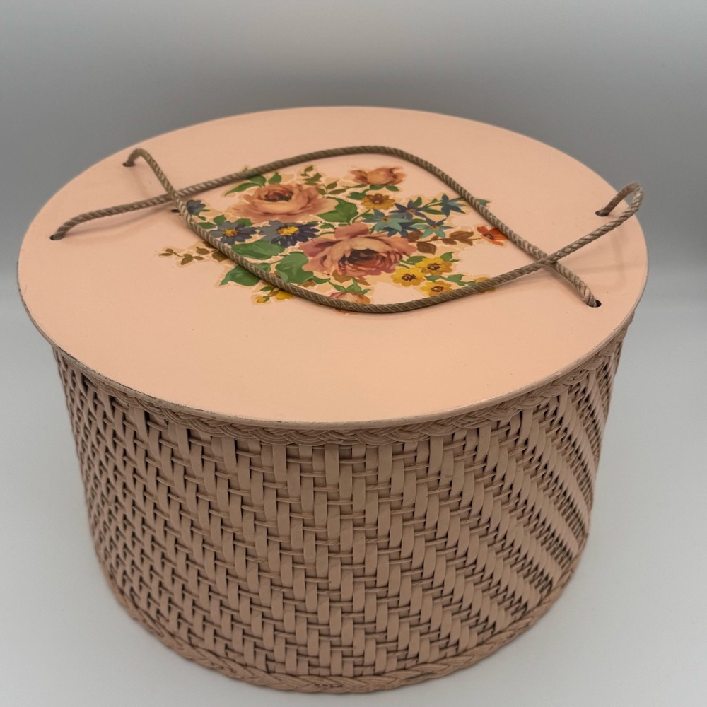 Vintage 1940’s Harvey Princess Basket Co. Pink Wicker Floral Sewing Basket